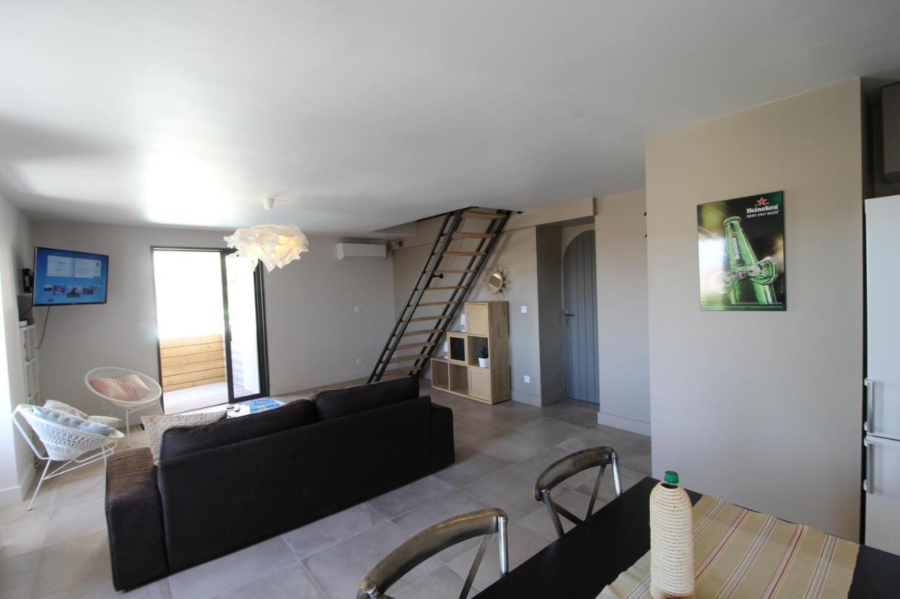 הוילה Lagnes The Panoramic House מראה חיצוני תמונה